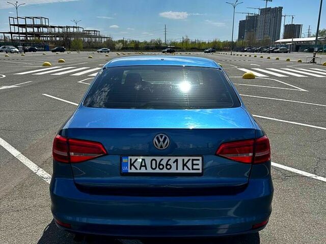 Фольксваген Джетта 2015 у Києві на Automoto.ua Синій Фольксваген Джетта, об'ємом двигуна 2 л та пробігом 230 тис. км за 7998 $, фото 6 на Automoto.ua