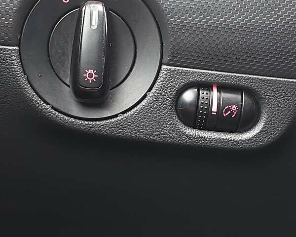 Синий Фольксваген Джетта, объемом двигателя 1.4 л и пробегом 178 тыс. км за 8500 $, фото 34 на Automoto.ua