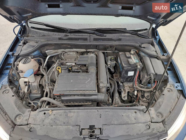 Синий Фольксваген Джетта, объемом двигателя 1.4 л и пробегом 178 тыс. км за 8500 $, фото 20 на Automoto.ua