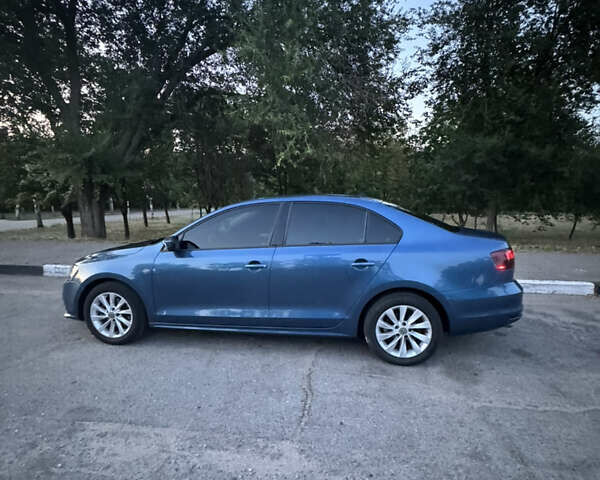 Синий Фольксваген Джетта, объемом двигателя 1.8 л и пробегом 215 тыс. км за 10800 $, фото 3 на Automoto.ua