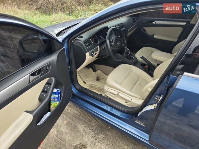 Фольксваген Джетта 2015 в Киеве на Automoto.ua Синий Фольксваген Джетта, объемом двигателя 1.8 л и пробегом 213 тыс. км за 11900 $, фото 5 на Automoto.ua