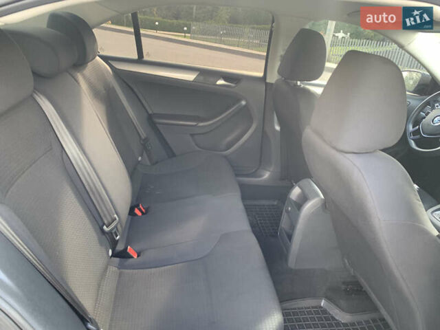 Синий Фольксваген Джетта, объемом двигателя 1.8 л и пробегом 145 тыс. км за 9600 $, фото 17 на Automoto.ua