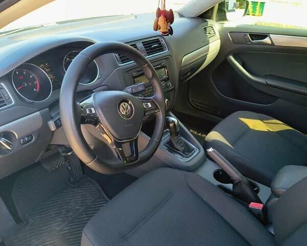 Синий Фольксваген Джетта, объемом двигателя 1.8 л и пробегом 180 тыс. км за 9400 $, фото 2 на Automoto.ua