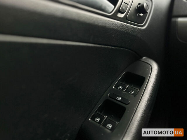 Синий Фольксваген Джетта, объемом двигателя 2 л и пробегом 224 тыс. км за 9500 $, фото 9 на Automoto.ua