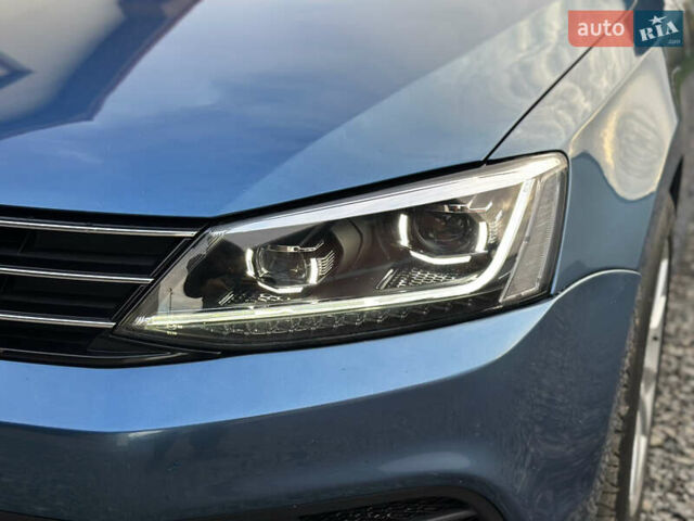 Синий Фольксваген Джетта, объемом двигателя 1.4 л и пробегом 236 тыс. км за 7999 $, фото 3 на Automoto.ua