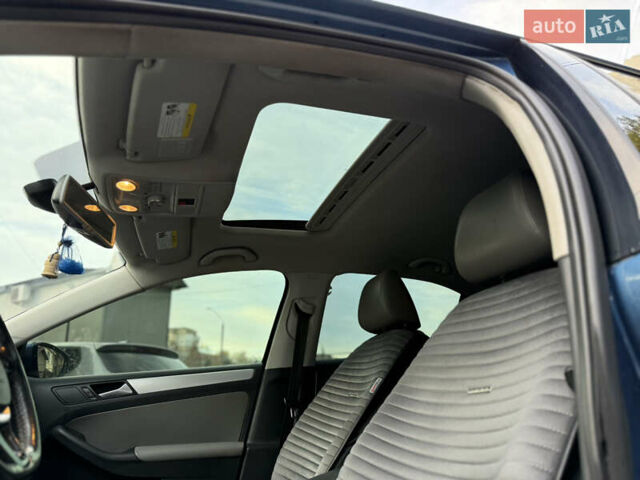 Фольксваген Джетта 2015 у Одесі на Automoto.ua Синій Фольксваген Джетта, об'ємом двигуна 1.39 л та пробігом 240 тис. км за 8900 $, фото 59 на Automoto.ua