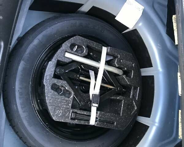 Синій Фольксваген Джетта, об'ємом двигуна 2 л та пробігом 238 тис. км за 10400 $, фото 9 на Automoto.ua