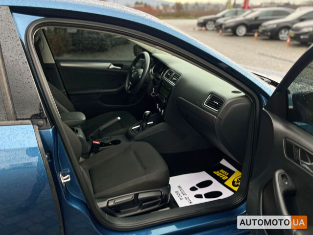 Синий Фольксваген Джетта, объемом двигателя 2 л и пробегом 224 тыс. км за 9500 $, фото 20 на Automoto.ua