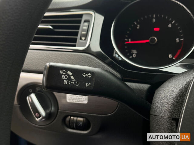 Синий Фольксваген Джетта, объемом двигателя 2 л и пробегом 224 тыс. км за 9500 $, фото 14 на Automoto.ua