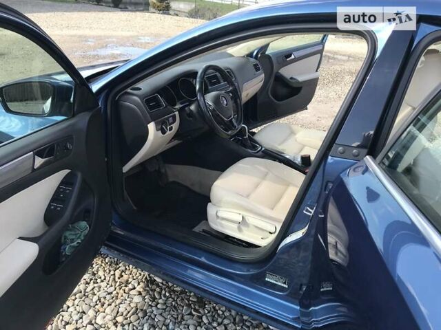 Синій Фольксваген Джетта, об'ємом двигуна 2 л та пробігом 238 тис. км за 10400 $, фото 11 на Automoto.ua