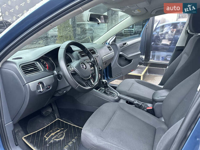 Синій Фольксваген Джетта, об'ємом двигуна 1.8 л та пробігом 134 тис. км за 9999 $, фото 12 на Automoto.ua