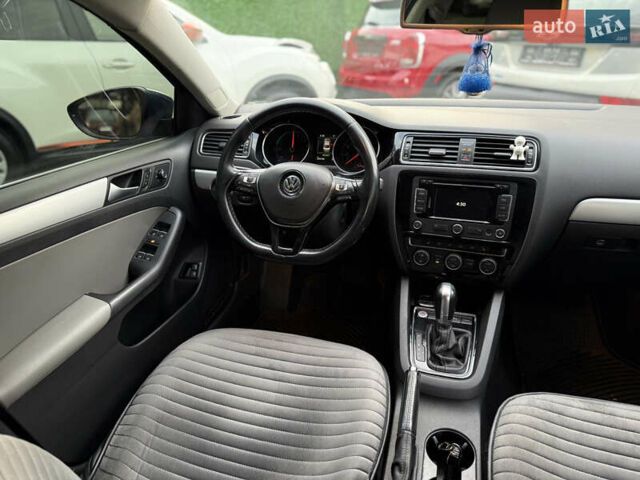 Фольксваген Джетта 2015 у Одесі на Automoto.ua Синій Фольксваген Джетта, об'ємом двигуна 1.39 л та пробігом 240 тис. км за 8900 $, фото 51 на Automoto.ua