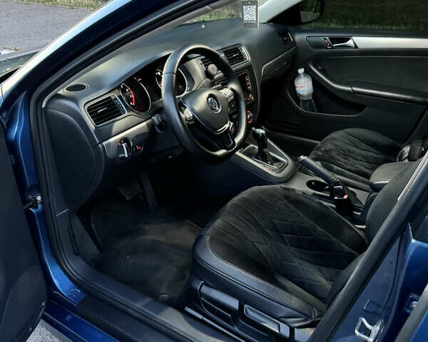 Синий Фольксваген Джетта, объемом двигателя 1.8 л и пробегом 215 тыс. км за 10800 $, фото 15 на Automoto.ua