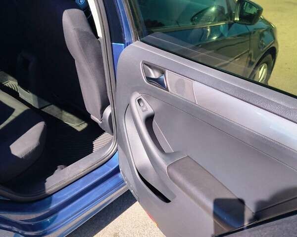 Синий Фольксваген Джетта, объемом двигателя 1.8 л и пробегом 180 тыс. км за 9400 $, фото 5 на Automoto.ua