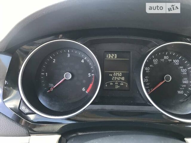 Синій Фольксваген Джетта, об'ємом двигуна 2 л та пробігом 238 тис. км за 10400 $, фото 13 на Automoto.ua