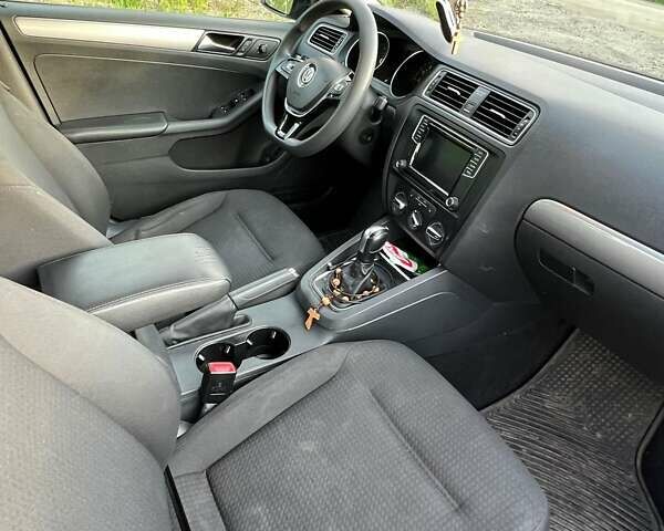 Фольксваген Джетта 2016 в Львове на Automoto.ua Синий Фольксваген Джетта, объемом двигателя 1.4 л и пробегом 144 тыс. км за 9200 $, фото 14 на Automoto.ua