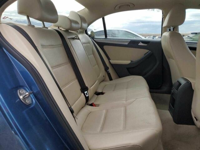 Синій Фольксваген Джетта, об'ємом двигуна 1.4 л та пробігом 96 тис. км за 999 $, фото 9 на Automoto.ua