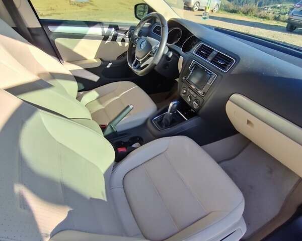 Синій Фольксваген Джетта, об'ємом двигуна 1.4 л та пробігом 140 тис. км за 10500 $, фото 6 на Automoto.ua