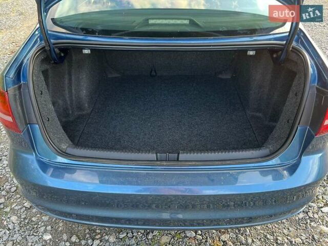 Фольксваген Джетта 2016 в Львове на Automoto.ua Синий Фольксваген Джетта, объемом двигателя 1.4 л и пробегом 144 тыс. км за 9200 $, фото 7 на Automoto.ua