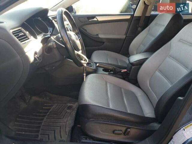 Синій Фольксваген Джетта, об'ємом двигуна 1.39 л та пробігом 204 тис. км за 1700 $, фото 7 на Automoto.ua