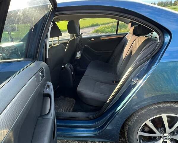 Фольксваген Джетта 2016 в Львове на Automoto.ua Синий Фольксваген Джетта, объемом двигателя 1.4 л и пробегом 144 тыс. км за 9200 $, фото 5 на Automoto.ua