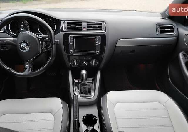 Синий Фольксваген Джетта, объемом двигателя 1.8 л и пробегом 172 тыс. км за 10500 $, фото 6 на Automoto.ua