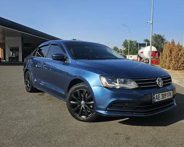 Фольксваген Джетта 2017 в Днепре (Днепропетровске) на Automoto.ua Синий Фольксваген Джетта, объемом двигателя 1.4 л и пробегом 86 тыс. км за 11500 $, фото 9 на Automoto.ua