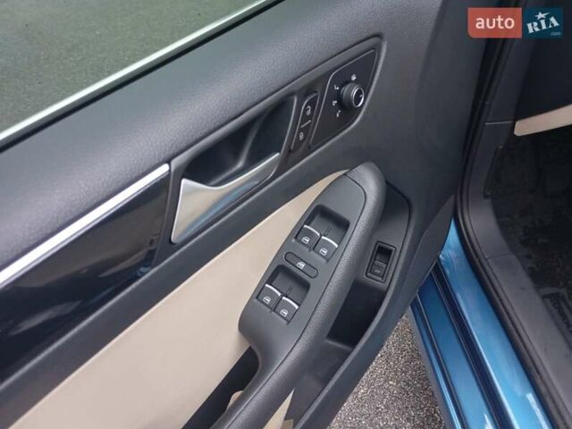 Синій Фольксваген Джетта, об'ємом двигуна 1.8 л та пробігом 85 тис. км за 12600 $, фото 16 на Automoto.ua