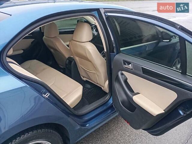 Синій Фольксваген Джетта, об'ємом двигуна 1.8 л та пробігом 85 тис. км за 12600 $, фото 12 на Automoto.ua