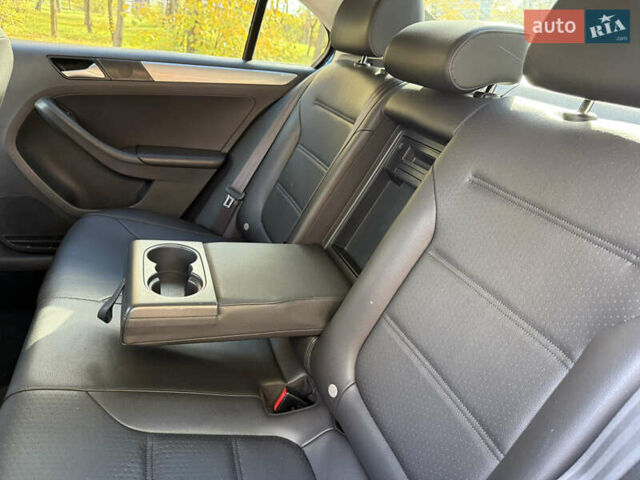 Синій Фольксваген Джетта, об'ємом двигуна 1.4 л та пробігом 100 тис. км за 9500 $, фото 18 на Automoto.ua