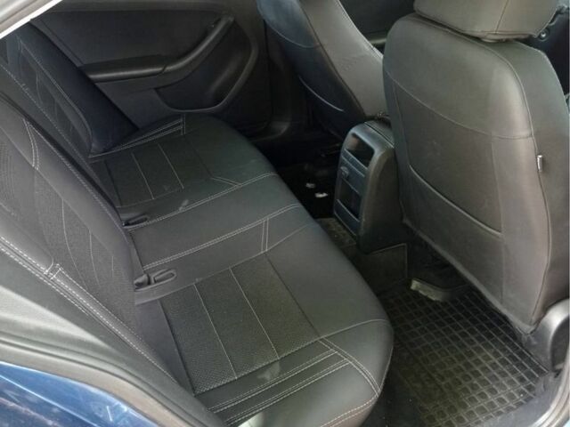 Синий Фольксваген Джетта, объемом двигателя 1.4 л и пробегом 107 тыс. км за 8500 $, фото 2 на Automoto.ua