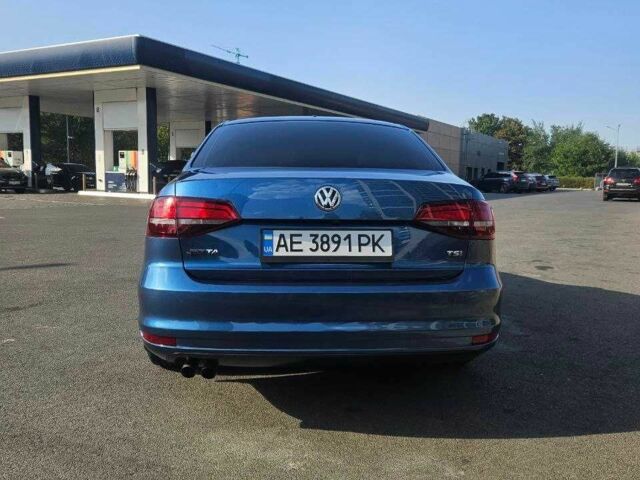 Фольксваген Джетта 2017 в Днепре (Днепропетровске) на Automoto.ua Синий Фольксваген Джетта, объемом двигателя 1.4 л и пробегом 85 тыс. км за 11500 $, фото 5 на Automoto.ua