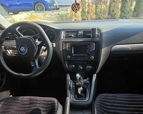 Фольксваген Джетта 2017 в Днепре (Днепропетровске) на Automoto.ua Синий Фольксваген Джетта, объемом двигателя 1.4 л и пробегом 86 тыс. км за 11500 $, фото 10 на Automoto.ua