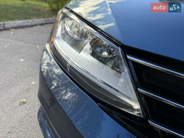 Синій Фольксваген Джетта, об'ємом двигуна 1.4 л та пробігом 100 тис. км за 9500 $, фото 9 на Automoto.ua