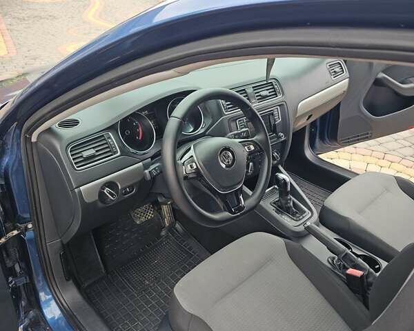 Синий Фольксваген Джетта, объемом двигателя 1.4 л и пробегом 187 тыс. км за 7999 $, фото 10 на Automoto.ua