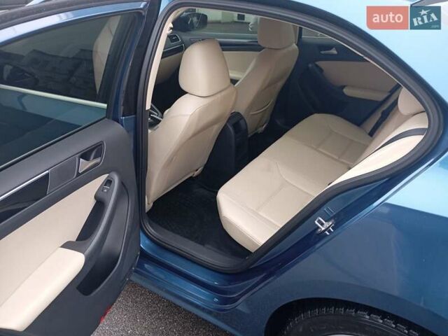Синій Фольксваген Джетта, об'ємом двигуна 1.8 л та пробігом 85 тис. км за 12600 $, фото 9 на Automoto.ua
