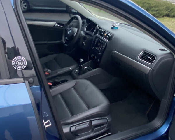 Синий Фольксваген Джетта, объемом двигателя 1.4 л и пробегом 101 тыс. км за 10600 $, фото 4 на Automoto.ua