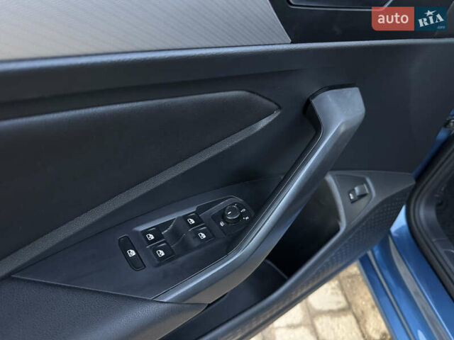 Синій Фольксваген Джетта, об'ємом двигуна 1.4 л та пробігом 160 тис. км за 12750 $, фото 32 на Automoto.ua