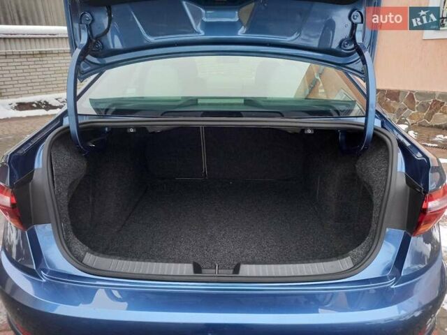 Синий Фольксваген Джетта, объемом двигателя 1.4 л и пробегом 156 тыс. км за 12800 $, фото 44 на Automoto.ua