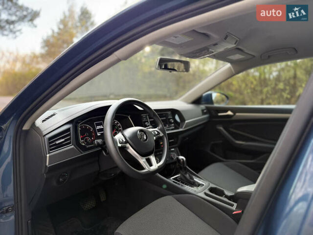 Синий Фольксваген Джетта, объемом двигателя 1.4 л и пробегом 88 тыс. км за 15000 $, фото 21 на Automoto.ua