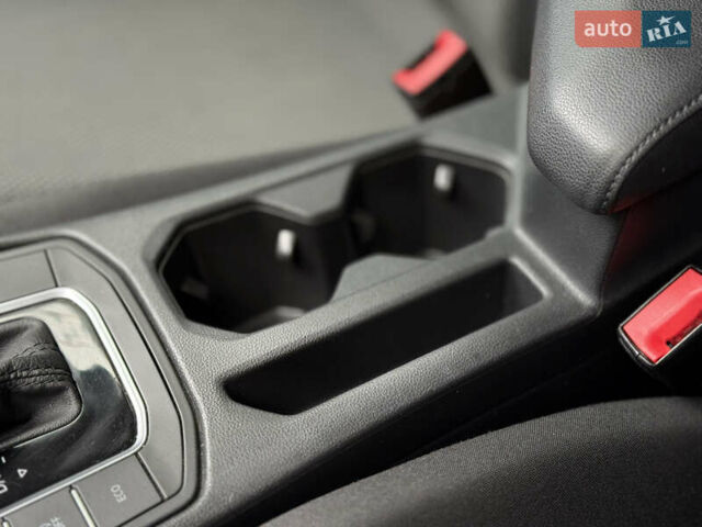 Синий Фольксваген Джетта, объемом двигателя 1.4 л и пробегом 88 тыс. км за 15000 $, фото 46 на Automoto.ua