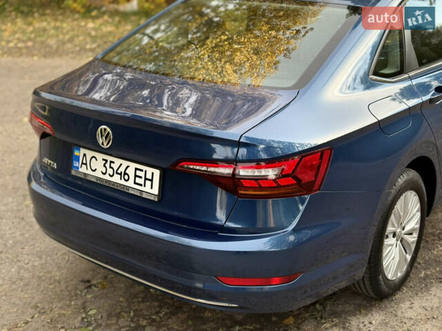 Синий Фольксваген Джетта, объемом двигателя 1.4 л и пробегом 88 тыс. км за 15000 $, фото 68 на Automoto.ua