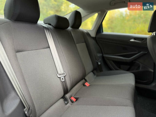 Синий Фольксваген Джетта, объемом двигателя 1.4 л и пробегом 88 тыс. км за 15000 $, фото 54 на Automoto.ua