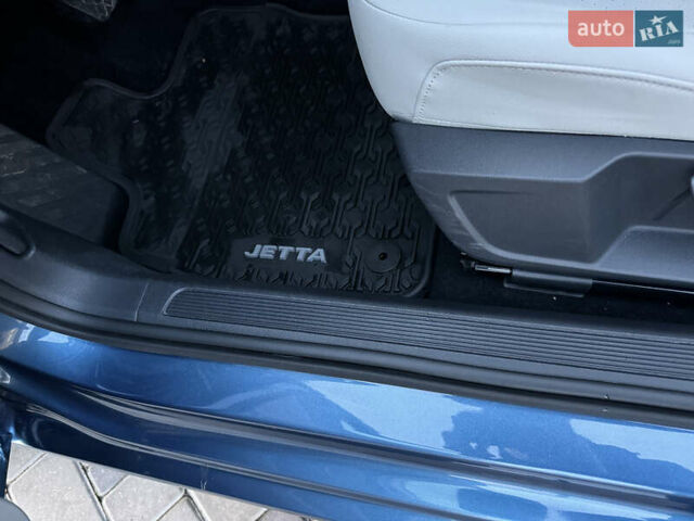 Синий Фольксваген Джетта, объемом двигателя 1.4 л и пробегом 75 тыс. км за 17500 $, фото 30 на Automoto.ua