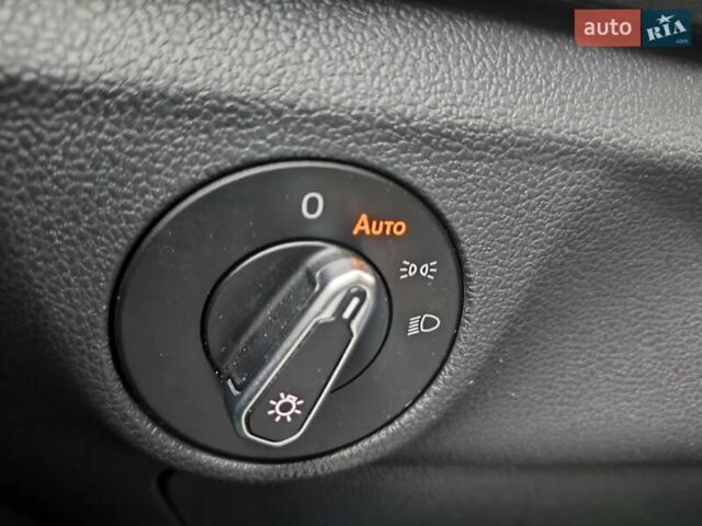 Синий Фольксваген Джетта, объемом двигателя 1.5 л и пробегом 67 тыс. км за 19700 $, фото 29 на Automoto.ua