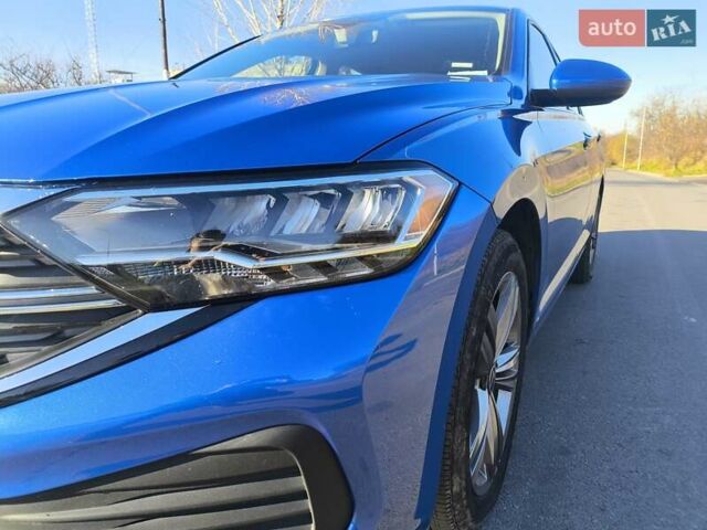 Синий Фольксваген Джетта, объемом двигателя 1.5 л и пробегом 63 тыс. км за 18000 $, фото 4 на Automoto.ua