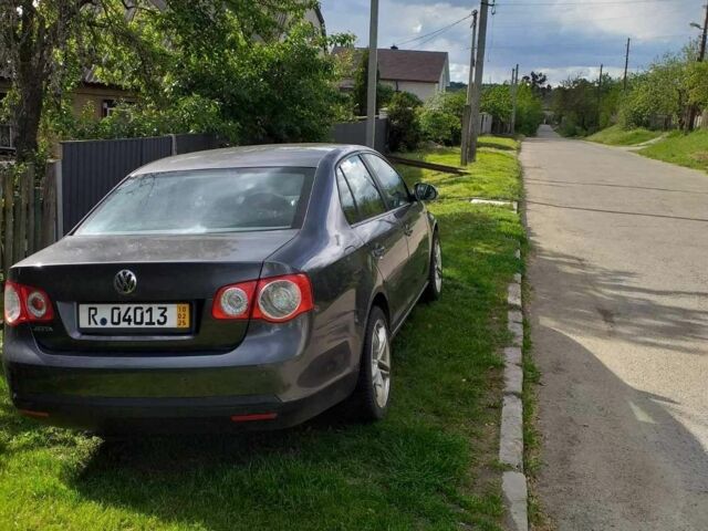 Зелений Фольксваген Джетта, об'ємом двигуна 0 л та пробігом 235 тис. км за 5450 $, фото 4 на Automoto.ua