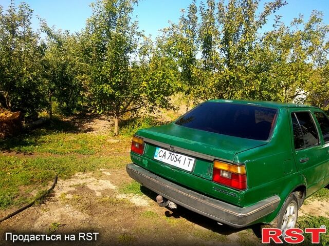 Зеленый Фольксваген Джетта, объемом двигателя 1.6 л и пробегом 300 тыс. км за 650 $, фото 1 на Automoto.ua