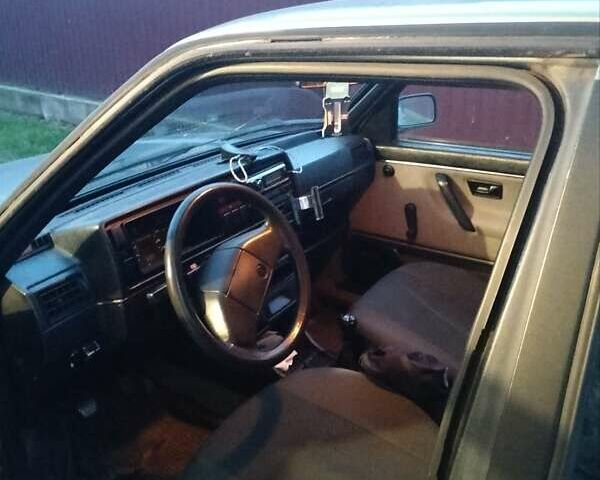 Зелений Фольксваген Джетта, об'ємом двигуна 1.3 л та пробігом 340 тис. км за 1099 $, фото 6 на Automoto.ua