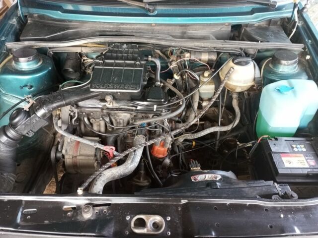 Зеленый Фольксваген Джетта, объемом двигателя 1.6 л и пробегом 300 тыс. км за 1800 $, фото 9 на Automoto.ua